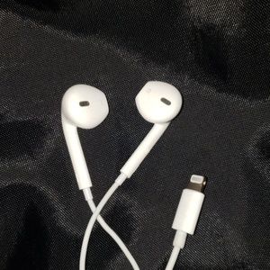 iPhone earphones